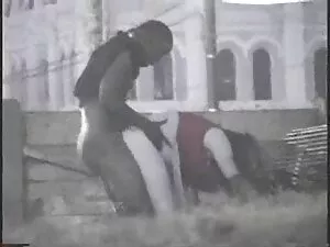 DaneJones Große Brüs ...