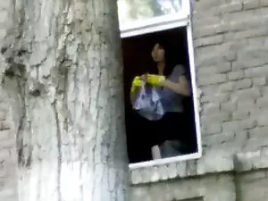 Maskierter Rasenmähe ...