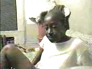 Junge Rothaarige Mam ...