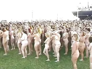 HOLED KLAFFENDE Arsc ...